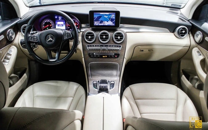 Mercedes-Benz GLC cena 115555 przebieg: 199900, rok produkcji 2017 z Bytów małe 781